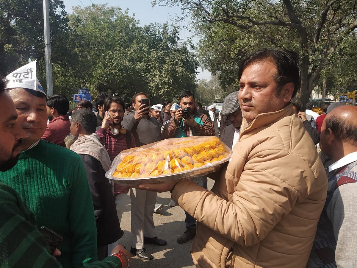 Delhi Election Result LIVE: दिल्ली की सभी सीटों के नतीजे घोषित, 62 पर आम आदमी पार्टी और 8 पर बीजेपी की जीत