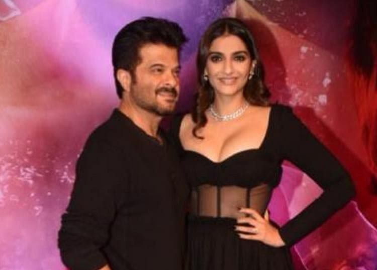 सिनेजीवन: बोल्ड ड्रेस पर ट्रोल हुईं सोनम, विदेश गई दीपिका-रणवीर की जोड़ी और आमिर ने की ‘शिकारा’ की तारीफ