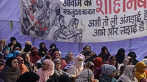 सुप्रीम कोर्ट ने इन तीन वकीलों को सौंपी शाहीन बाग केस की मध्यस्थता, जानें इनके बारे