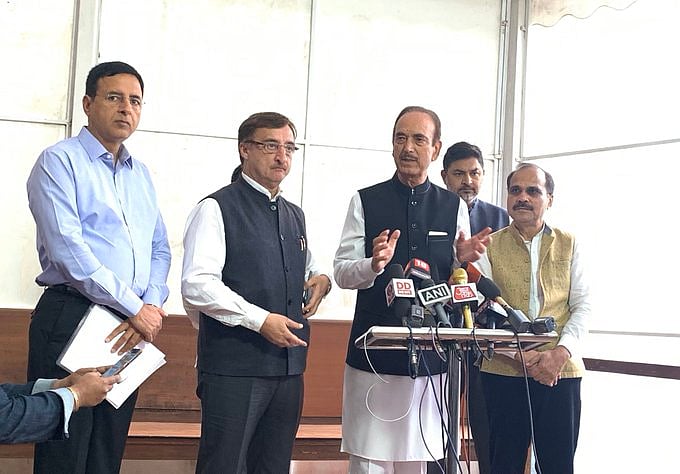 प्रजातंत्र का चीर हरण कर सत्ता की भूख मिटाना चाहती है BJP, एमपी में लोकतंत्र की कब्र खोदने की साजिश: कांग्रेस
