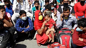 गरीबी ही है अपराध! मरते तो साहब गरीब ही हैं, नोटबंदी में भी मरे थे... लॉकडाउन में भी मारे जाएंगे