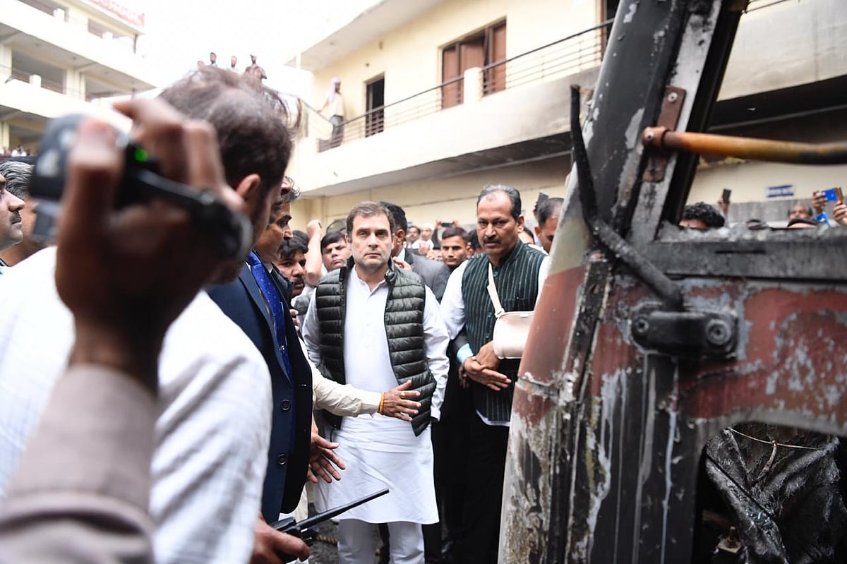 दिल्ली के हिंसाग्रस्त इलाकों का राहुल गांधी ने किया दौरा, बोले- नफरत और हिंसा से जलाया जा रहा देश का भविष्य