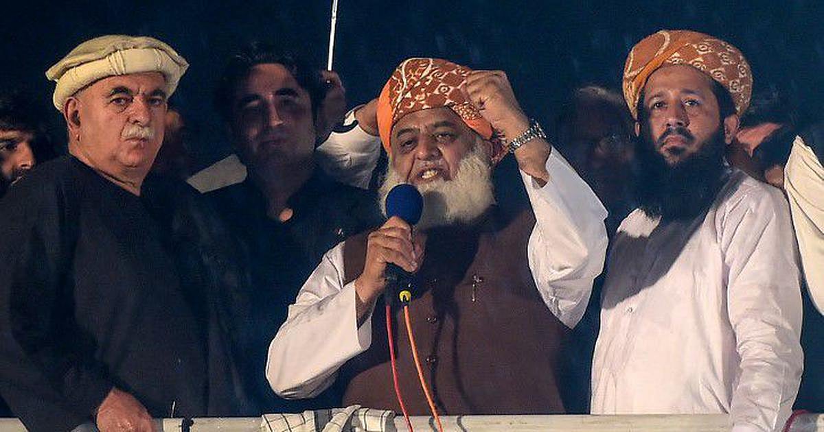 दुनिया की 5 बड़ी खबरें: एलओसी के हालात का जायजा लेने पाकिस्तान पहुंची IOC टीम,  मौलाना फजल की जान को गंभीर खतरा