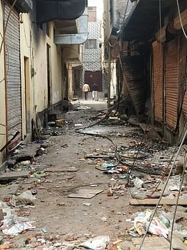 दिल्ली दंगों ने तोड़ दी कारोबारियों की कमर: कम से कम 25,000 करोड़ का नुकसान, ज्यादातर दुकानों का नहीं था बीमा