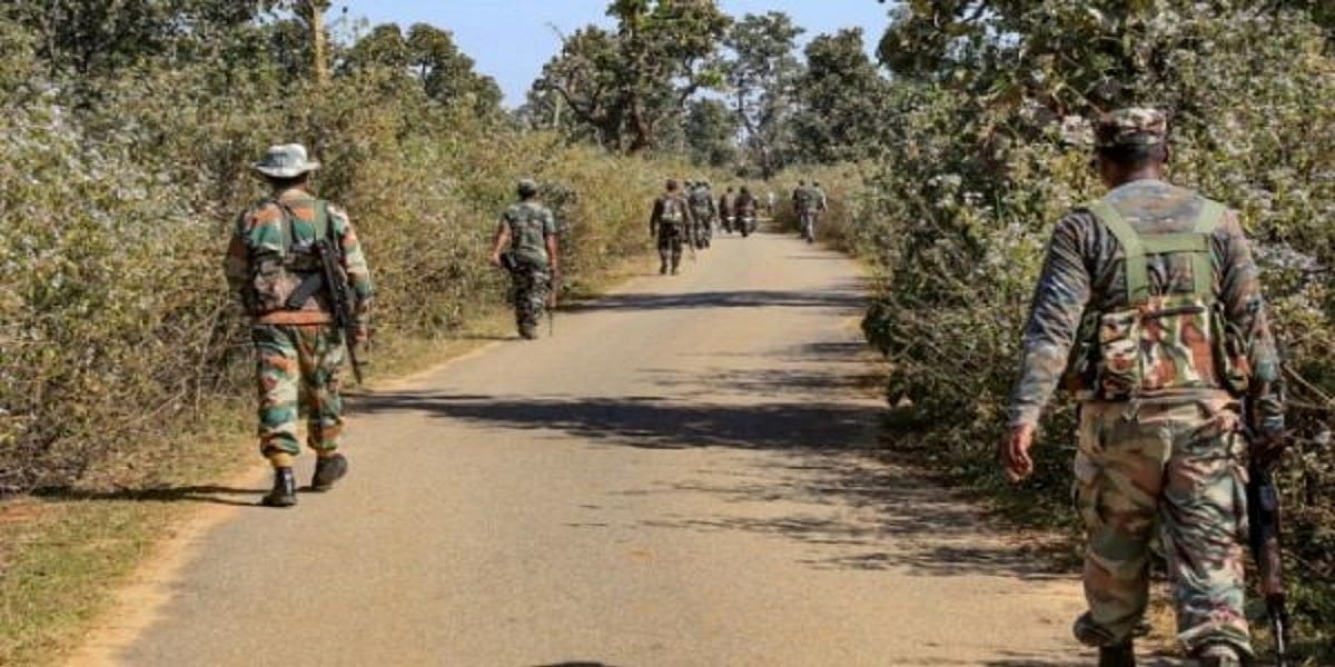CRPF में कुक को कोरोना की आशंका से हड़कंप, आइसोलेशन में रख जांच शुरू, साथी जवानों पर भी नजर