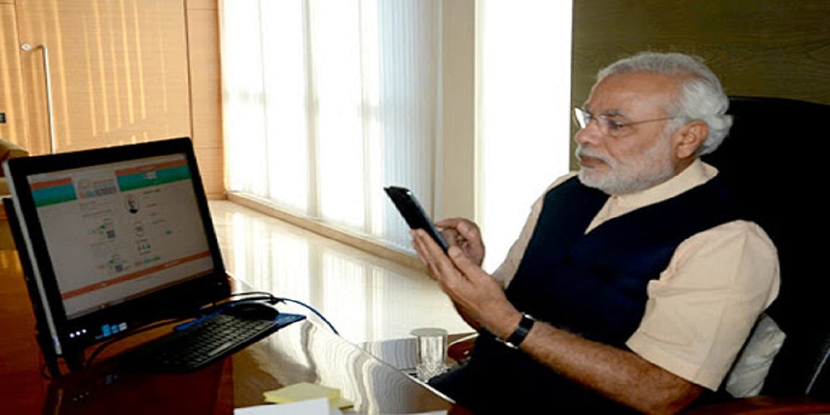  सरकार को  नहीं सुहाता किसी अधिकारी का सोशल मीडिया पर बोलना, ट्रॉल आर्मी भी कर देती है जीना हराम