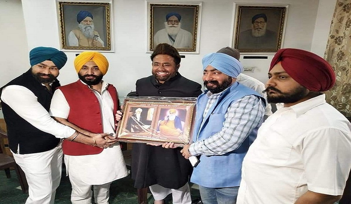 दिल्ली हिंसा के बाद करीब आ रहे हैं सिख-मुसलमान, सहारनपुर में मुस्लिमों ने, तो मुजफ्फरनगर में सिखों ने दी जमीन