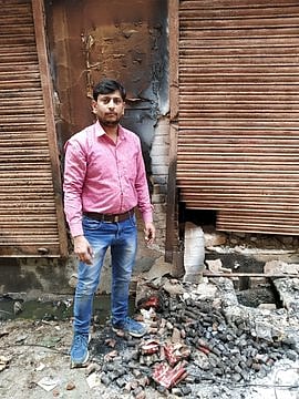 दिल्ली दंगों ने तोड़ दी कारोबारियों की कमर: कम से कम 25,000 करोड़ का नुकसान, ज्यादातर दुकानों का नहीं था बीमा