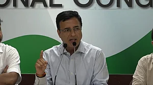 कोरोना संकट पर आर्थिक पैकेज को कांग्रेस ने बताया नाकाफी, मजदूर, किसान और गरीब को राहत बढ़ाकर देने की रखी मांग