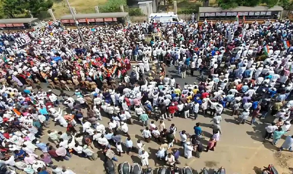 बंगाल: CAA विरोधी रैली में शामिल हुआ पोलैंड का छात्र, देश छोड़ने का मिला आदेश