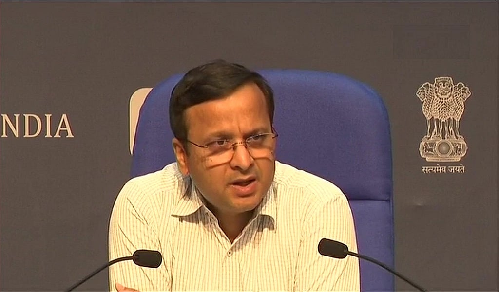 मुंबई के धारावी में कोरोना केस सामने आने के बाद हड़कंप! 300 फ्लैट, 90 दुकानें सील, लोगों के लिए जा रहे सैंपल