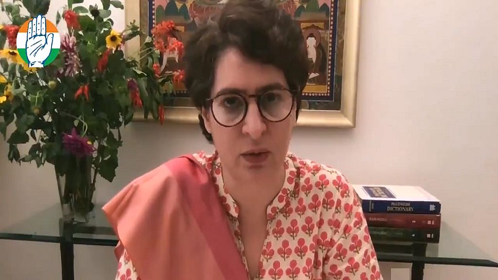 फोटो: @priyankagandhi