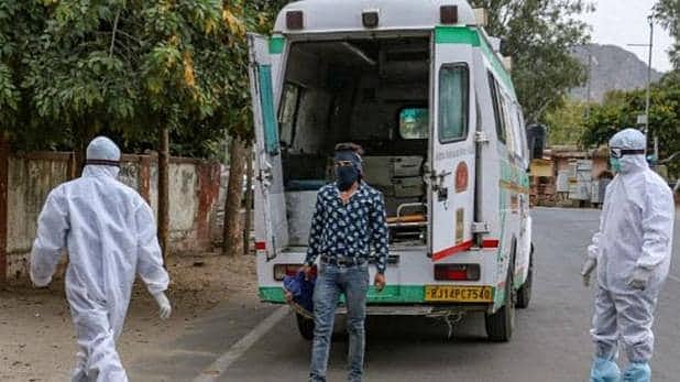 कोरोना लॉकडाउन में एंबुलेंस के सहारे खेल! मरीज की जगह बैठी मिली सवारियां, ड्राइवर सहित 9 गिरफ्तार