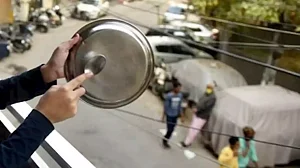पीएम मोदी पर बीजेपी विधायक ने उठाए सवाल, कहा- ‘ताली, थाली बजाकर कोरोना भगाओगे? मूर्खता का रिकॉर्ड तोड़ दिया’
