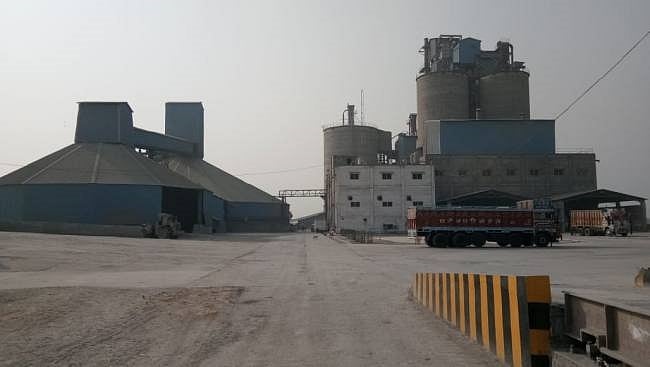 लॉकडाउन में भी भ्रामक और अस्पष्ट निर्देशों से उद्योगों पर ग्रहण, संकट में भी सरकारी हीलाहवाली जारी