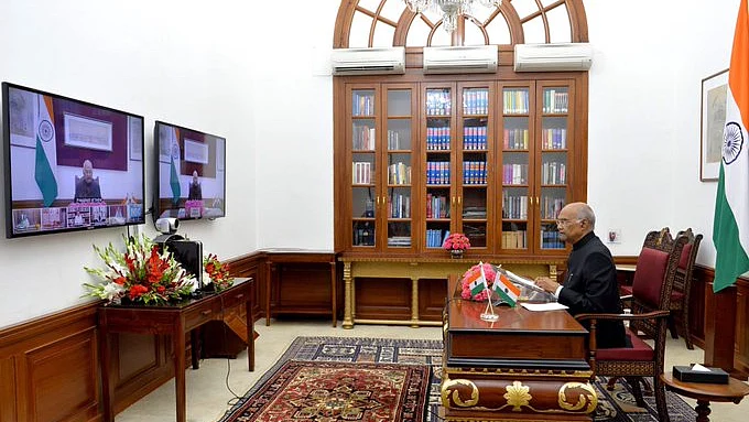 फोटो: @rashtrapatibhvn