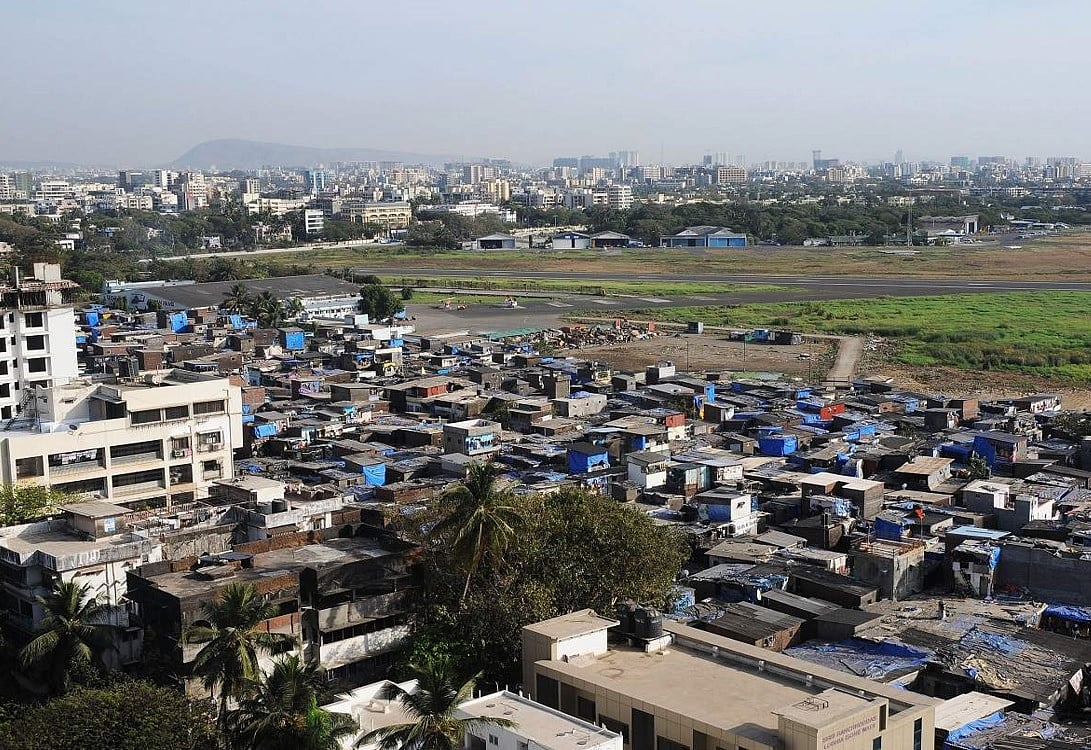 दिल्ली: सरिता विहार से सटी झुग्गी बस्ती में कोरोना के सामुदायिक प्रसार की आशंका, मृत महिला का सैंपल आया पॉजिटिव