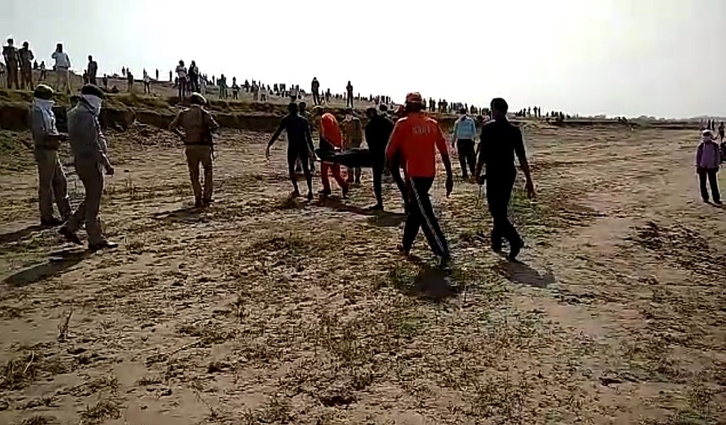 उत्तर प्रदेश लॉकडाउन में दर्दनाक हादसा, यमुना नदी में नाव पलटने से दो पुलिस कर्मियों समेत तीन लोगों की मौत