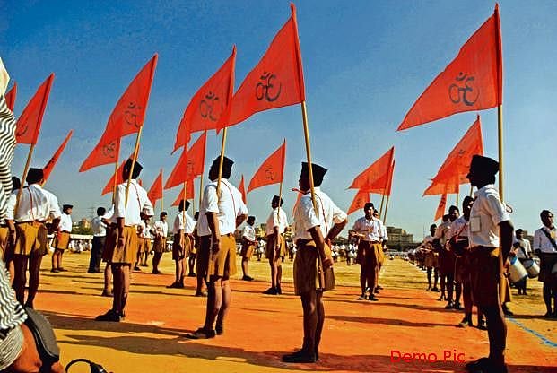 कोरोना संकट में भी दलितों को साधने में  जुटा आरएसएस, अंबेडकर जयंती पर दिल्ली में घर-घर दीये जलाने की योजना