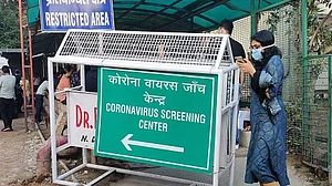 बढ़ते जा रहे हैं भारत में कोरोना के शिकार, 672 की मौत के साथ 20 हजार के पार हुआ संक्रमितों का आंकड़ा