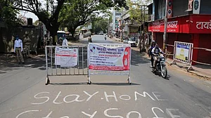 बड़ी खबर LIVE: देश में 2 हफ्ते के लिए बढ़ाया गया लॉकडाउन, 17 मई तक रहेगा लॉकडाउन
