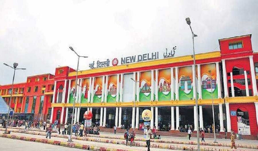 देश में लॉकडाउन के बीच आज से शुरू होगी रेल सेवा, चलेंगी 8 ट्रेनें, इन नियमों का रखें ध्यान वरना होगी मुश्किल!