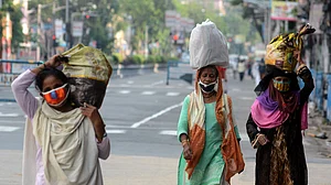 बिहार में अब तक लौटे सवा लाख प्रवासी मजदूर, नीतीश सरकार के लिए सबकी जांच बनी चुनौती