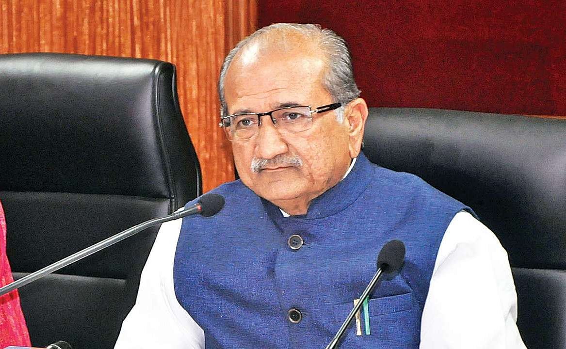 गुजरात के कानून मंत्री चूडासमा का निर्वाचन खारिज, कांग्रेस नेता की याचिका पर हाईकोर्ट का फैसला  
