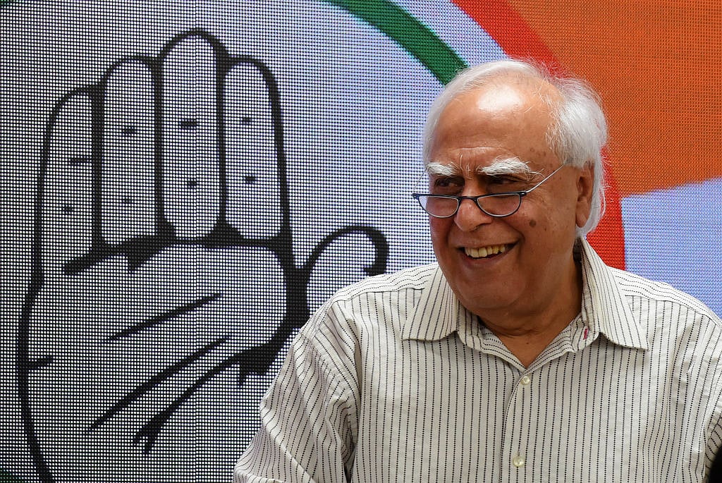PM मोदी के ऐलान पर कपिल सिब्बल का तंज, बोले- 20 लाख करोड़ नहीं असली आर्थिक पैकेज तो 4 2020 ही है 