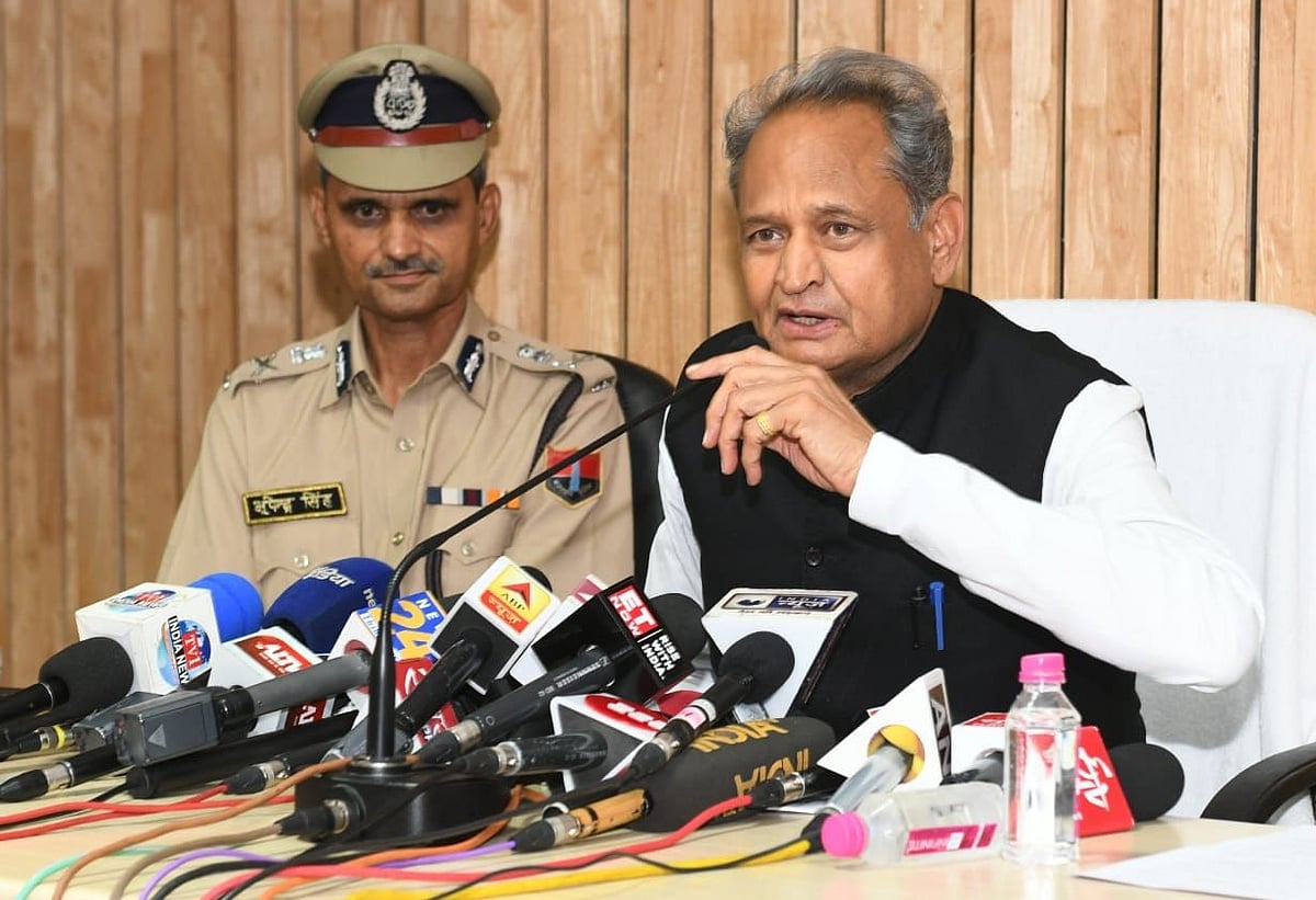 अशोक गहलोत ने छोटे कारोबारियों को दी राहत, राजस्थान में रेस्तरां, मिठाई, इलेक्ट्रॉनिक दुकानें खोलने की छूट