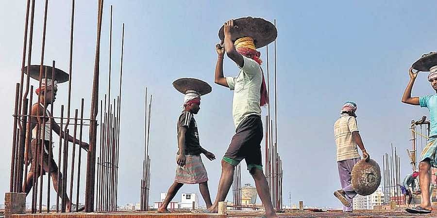 एमपी, यूपी के बाद गुजरात ने भी किया मजदूरों के अधिकारों पर वार,  8 पार्टियों ने राष्ट्रपति को लिखा पत्र