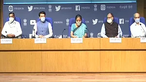 MSME सेक्टर के लिए 3 लाख करोड़ रुपये का ऐलान, आर्थिक पैकेज के साथ परिभाषा भी बदली