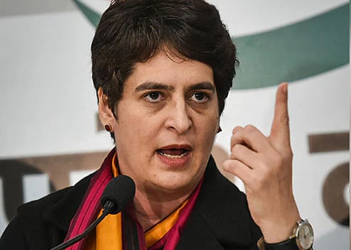 कांग्रेस नेता शहनवाज की गिरफ्तारी पर प्रियंका गांधी का योगी सरकार पर हमला, कहा- दबा नहीं सकते आवाज