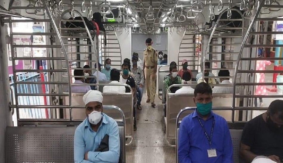 ढाई माह बाद फिर धड़की मुंबई की लाइफलाइन, आज से कई रूट पर लोकल ट्रेन सेवा शुरू