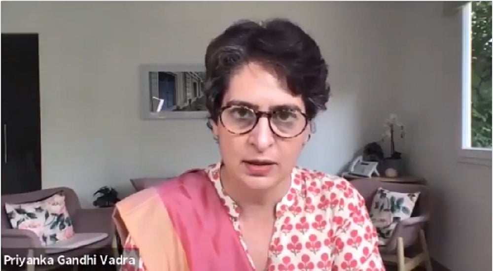 प्रियंका गांधी का यूपी में भर्ती घोटाले के शिकार युवाओं के नाम संदेश- आपकी लड़ाई, हमारी लड़ाई  