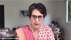 प्रियंका गांधी का यूपी में भर्ती घोटाले के शिकार युवाओं के नाम संदेश- आपकी लड़ाई, हमारी लड़ाई