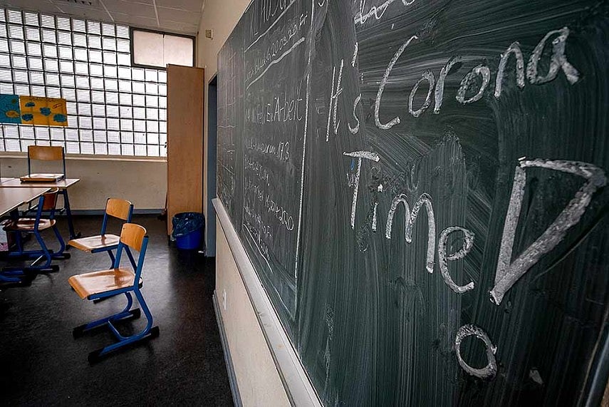 स्कूलों को खोलने का फैसला अगस्त के बाद ही लिया जाएगा: रमेश निशंक