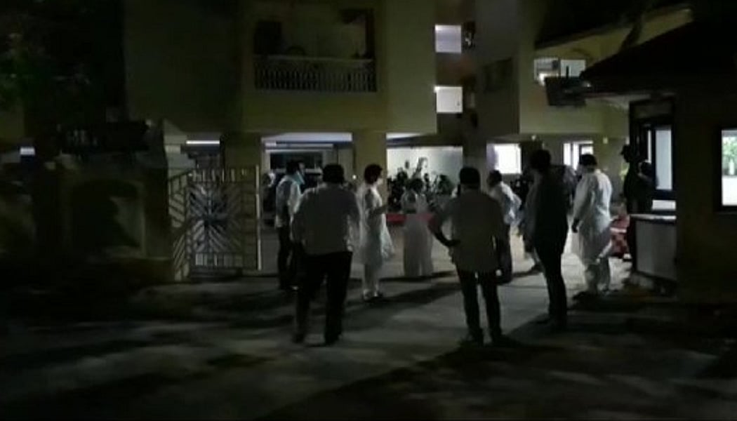 गुजरात और जम्मू-कश्मीर में महसूस किए गए भूकंप के तेज झटके, दहशत में घरों से बाहर निकले लोग