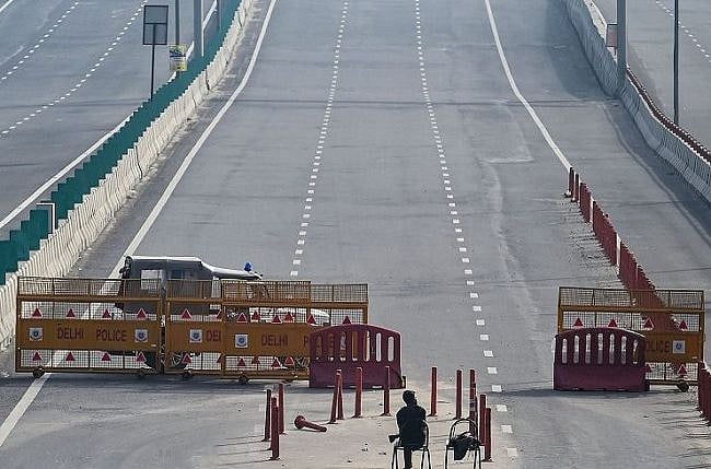 दिल्ली सीमा विवाद पर सुप्रीम कोर्ट का निर्देश, NCR के लिए कॉमन पास जारी करें तीनों राज्य