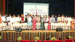 मध्यप्रदेश बना संविधान में सेंध का उदाहरण, बीजेपी सरकार में 40 प्रतिशत मंत्री विधानसभा सदस्य नहीं