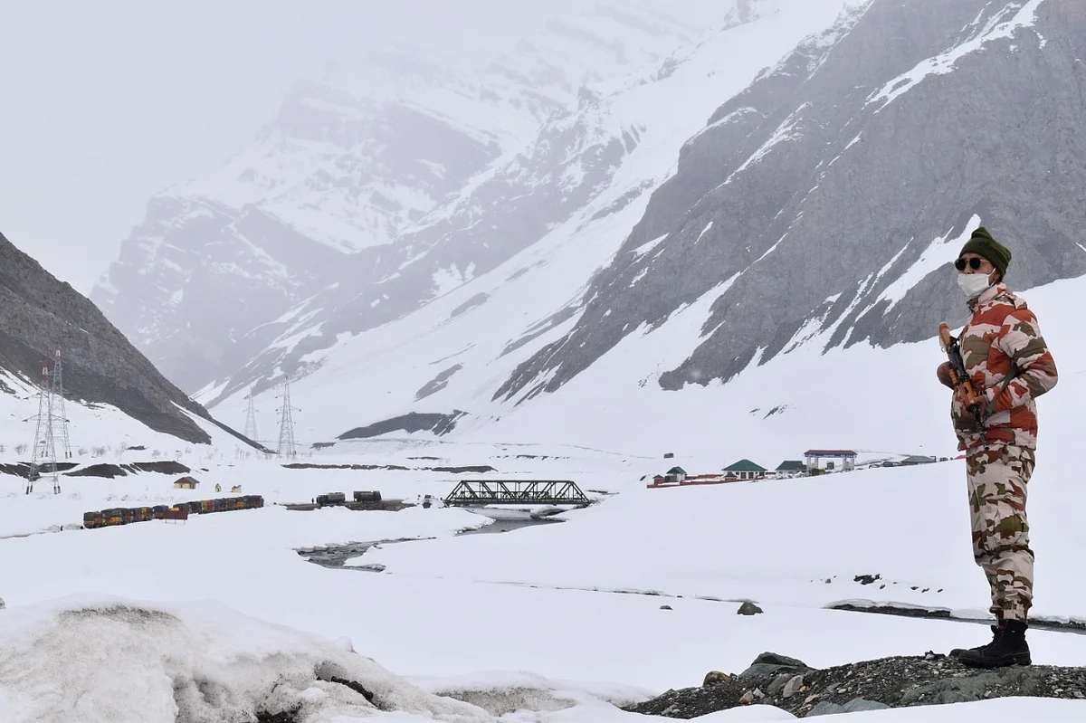 लद्दाख में गंभीर रूप से घायल सैनिकों का हो रहा  दिल्ली और चंडीगढ़ में इलाज, पीएम ने की थी मामूली जख्मी जवानों से बात