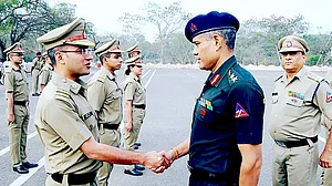 लद्दाख से लापता आईईएस अधिकारी का अब तक नहीं चला पता, परिवार का आरोप सरकार नहीं दिखा रही दिलचस्पी
