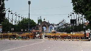 कोरोना इफेक्ट! यूपी में 'मिनी लॉकडाउन' का ऐलान, हफ्ते में इतने दिन खुले रहेंगे बाजार-दफ्तर, जानें नई गाइडलाइंस