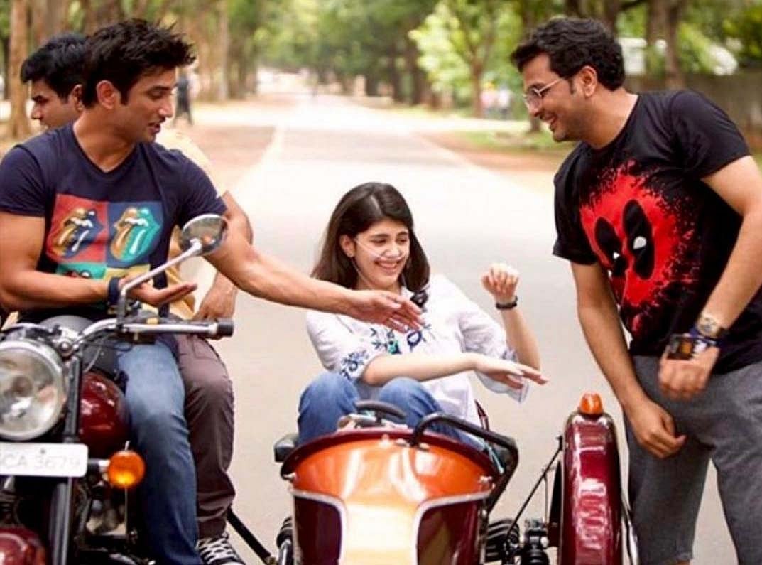 सिनेजीवन: सुशांत की आखिरी फिल्म 'दिल बेचारा' कल इस वक्त होगा प्रसारित और बॉलीवुड से इस्तीफे पर आया अनुभव सिन्हा का बयान