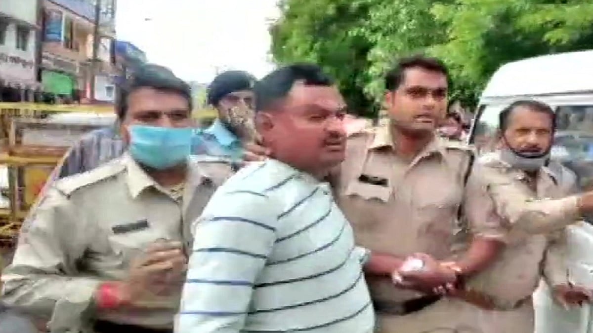 विकास दुबे का सनसनीखेज खुलासा: पुलिस वालों की हत्या के लिए किया गया था मजबूर, सभी 8 शव जलाने की थी तैयारी