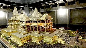 राम मंदिर निर्माण को लेकर हलचल तेज, अयोध्या पहुंचे नृपेंद्र मिश्रा