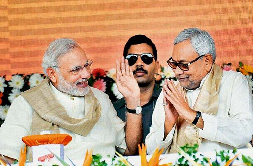 यूपीए की मदद से नीतीश ने बनाई विकासवादी-धर्मनिरपेक्ष छवि, सत्ता की लालच ने बनाया मोदी का पिछलग्गू