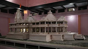 अयोध्या भूमि पूजन: संघ, संत, रथयात्री सब हाशिए पर, पत्ता भी नहीं हिल सकता पीएम के इशारे के बिना