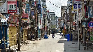 बिहार में कोरोना कहर के बीच फिर बढ़ा लॉकडाउन, 6 सितंबर तक जारी रहेंगी पाबंदियां, जानें कहां छूट और कहां सख्ती