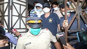 सिनेजीवन: सुशांत के पिता ने पूछा- रिया को CBI जांच से परहेज क्यों ? और ED ने फिर की रिया के भाई से पूछताछ